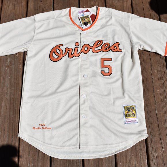 New!! Brooks Robinson Baltimore Orioles Cream Baseball Jersey Adult Medium - Picture 2 of 2